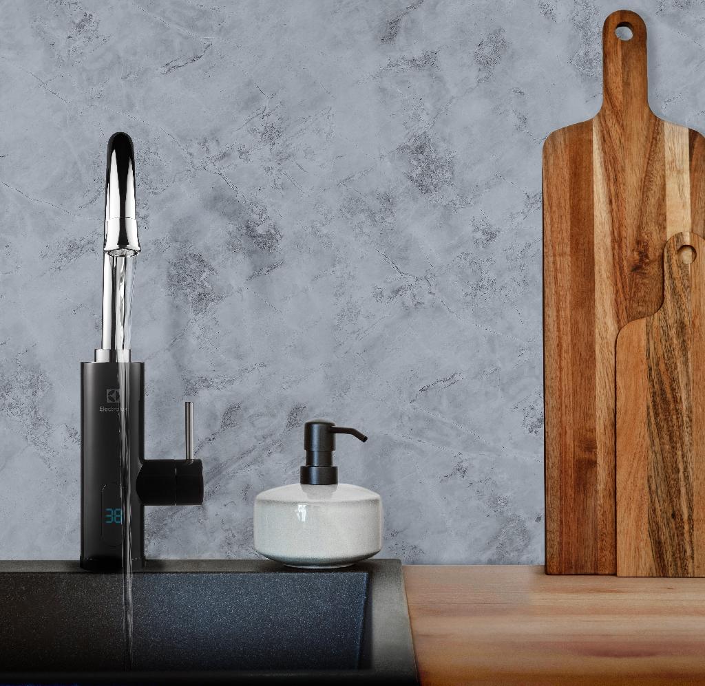 картинка Водонагреватель проточный Electrolux Taptronic (Black) от ООО «Строительный крепеж»