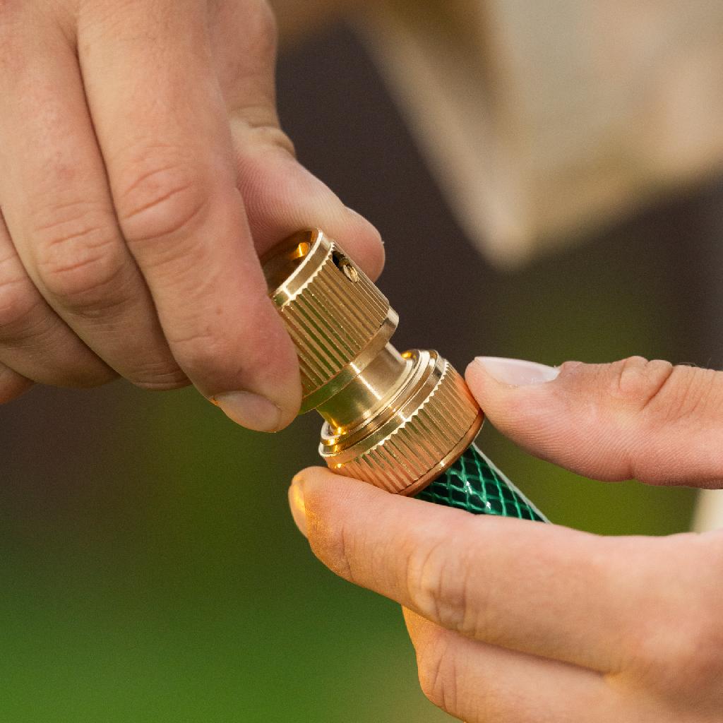картинка Соединитель латунный, быстросъемный для шланга 1/2, аквастоп Palisad от ООО «Строительный крепеж»