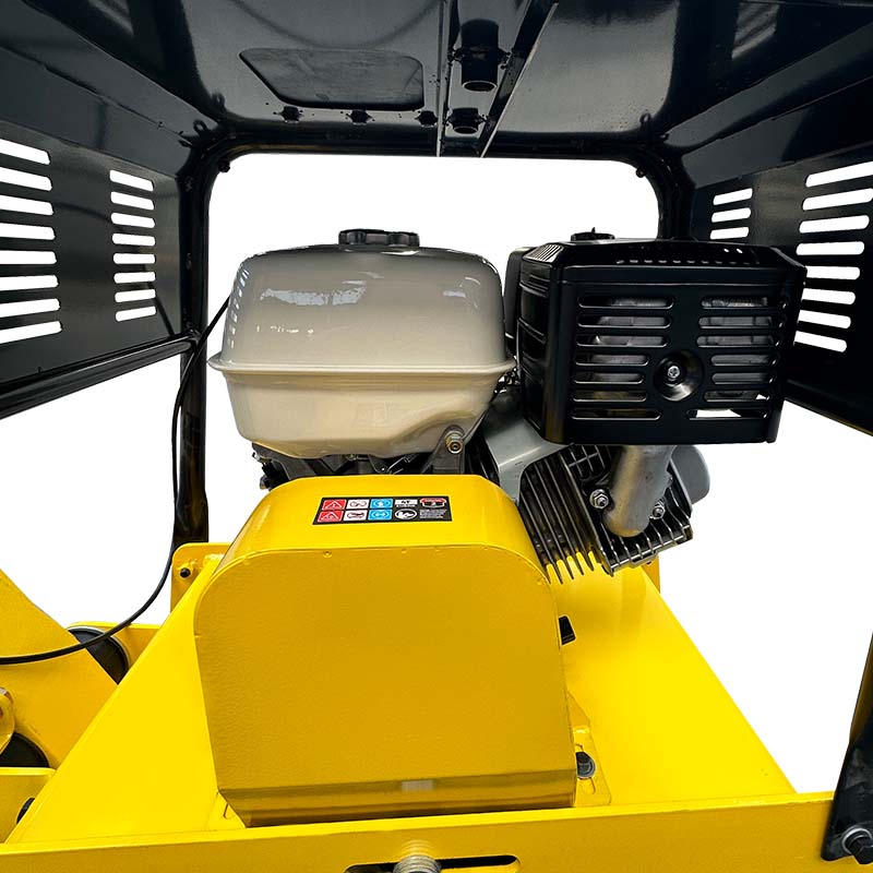 картинка Виброплита бензиновая реверсивная NORSU RF-R330H от ООО «Строительный крепеж»