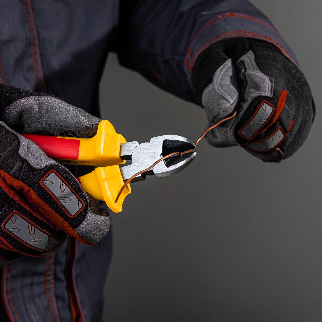 картинка Бокорезы Insulated, 160 мм, двухкомпонентные рукоятки Matrix Professional от ООО "Строительный Крепеж"